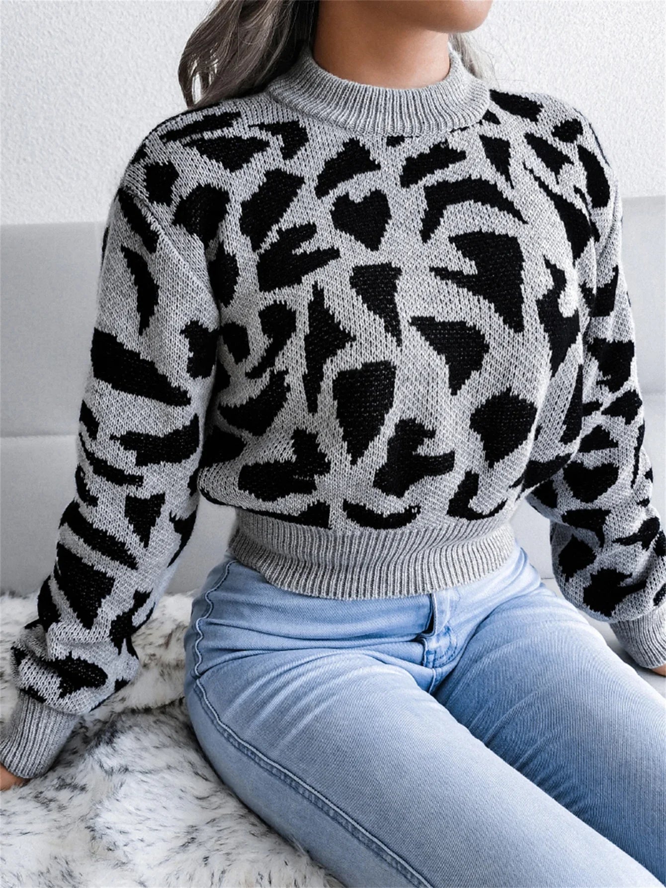 Lucella™ | panterprint sweater